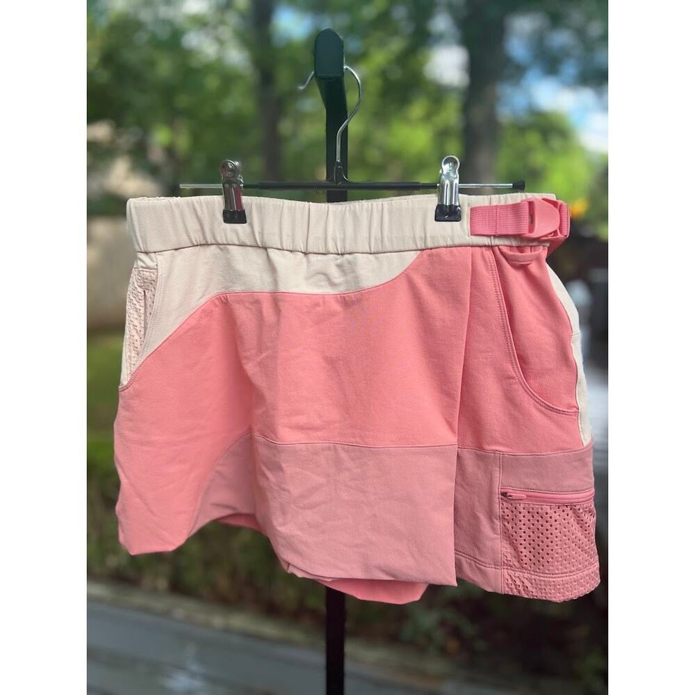Outdoor Voices Pink and Cream Women Shorts Skorts